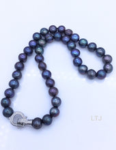 将图片加载到图库查看器,Natural Pearl (CZ Lock) 18" Necklaces