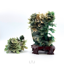 将图片加载到图库查看器,Jade Hand-carved vintage vase