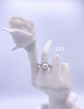 将图片加载到图库查看器,Single Pearl Adjustable Ring Silver