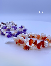 将图片加载到图库查看器,Pearl + Gemstones chip grapes bracelet