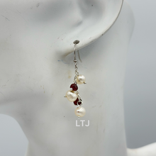 将图片加载到图库查看器,Natural hanging pearl grape earrings (silver)