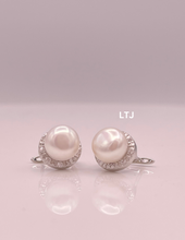 将图片加载到图库查看器,Pearl CZ earrings with Russian lock
