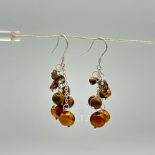 将图片加载到图库查看器,Natural hanging pearl grape earrings (silver)