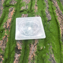 将图片加载到图库查看器,Selenite Charger Plate