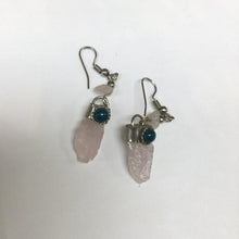 Cargar imagen en el visor de la galería, Gemstone Rough Long Earrings