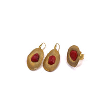 将图片加载到图库查看器,Red Coral with Gold Over Sterling Silver Ring & Earring Set