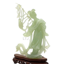 将图片加载到图库查看器,Hetian Jade Carving of a Graceful Lady and Her Golden Catch