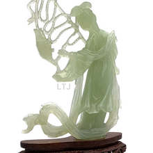 将图片加载到图库查看器,Hetian Jade Carving of a Graceful Lady and Her Golden Catch