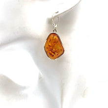 Cargar imagen en el visor de la galería, Brown Amber Earring