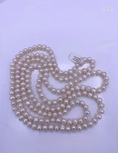 Cargar imagen en el visor de la galería, Long Pearl Knotted Necklace 52"