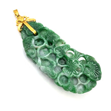 Cargar imagen en el visor de la galería, Burmese hand-carved Jade in Peacock Pendant with 14K Gold (AAA quality)