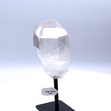 将图片加载到图库查看器,Quartz Crystal Point on Metal Stand