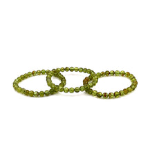 Загрузить изображение в средство просмотра галереи, Peridot 5A Bracelet