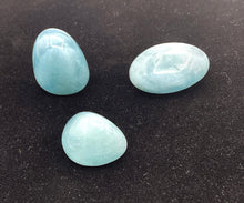 Load image into Gallery viewer, Aquamarine Tumbled Stone