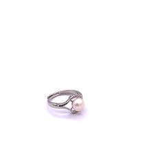 Load image into Gallery viewer, Pearl Single Adjustable Ring with Sterling Silver