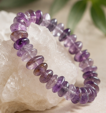 Load image into Gallery viewer, Natural Amethyst Chip Bracelet