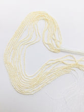Cargar imagen en el visor de la galería, High Quality Pearl 3A Strand