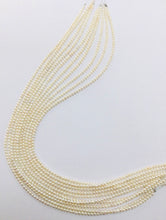 Cargar imagen en el visor de la galería, High Quality Pearl 3A Strand