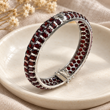 Cargar imagen en el visor de la galería, Garnet Bangle with Sterling Silver