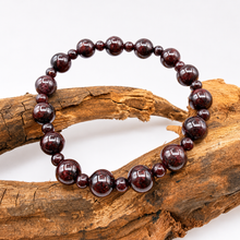 将图片加载到图库查看器,Garnet Flower Clasp Necklace Set