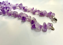 Cargar imagen en el visor de la galería, Amethyst Rough Necklace