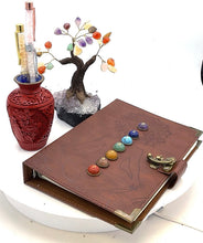 Cargar imagen en el visor de la galería, Leather Notebook with 7 Chakra Stones