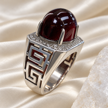 Загрузить изображение в средство просмотра галереи, Burmese Garnet Cabochon Ring 12.9g