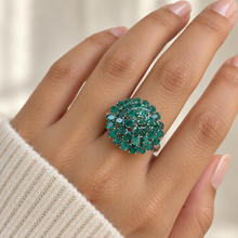 Load image into Gallery viewer, Emerald 3 Line Flower Style Ring