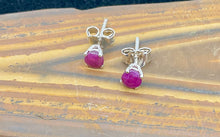Load image into Gallery viewer, Gemstone withSilver Hard Prong Earring Small
