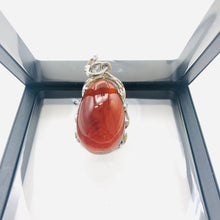 Load image into Gallery viewer, Burmese Garnet Pendant