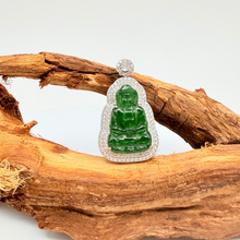 Cargar imagen en el visor de la galería, Jade with Diamonique Pendant