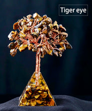 将图片加载到图库查看器,Wire wrapped Gemstone tree with pyramid base