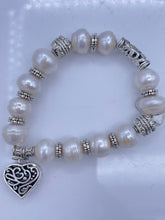 将图片加载到图库查看器,Pearl Heart Charm Necklace