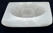 Загрузить изображение в средство просмотра галереи, Selenite Charging Plate