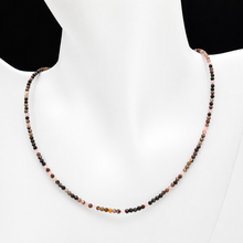 Cargar imagen en el visor de la galería, Gemstone Faceted Necklace