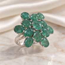 Загрузить изображение в средство просмотра галереи, Emerald Oval Cluster Ring