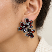 Load image into Gallery viewer, Garnet Three-Flower Style Earring
