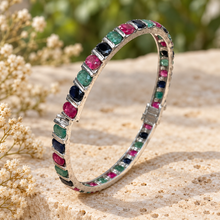 Cargar imagen en el visor de la galería, Ruby, Sapphire & Emerald Bangle in Silver