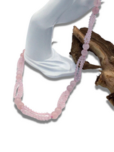 Load image into Gallery viewer, Rose Quartz Necklace