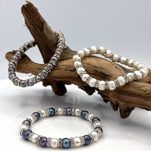 Load image into Gallery viewer, Natural fresh water pearl with cz stretchy bracelets