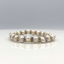 Load image into Gallery viewer, Natural fresh water pearl with cz stretchy bracelets