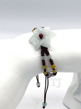 Cargar imagen en el visor de la galería, Jade flower carving in double string adjustable bracelet