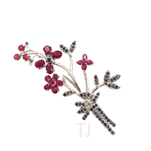 Cargar imagen en el visor de la galería, Floral Plant sterling silver Brooch in Ruby and Sapphire