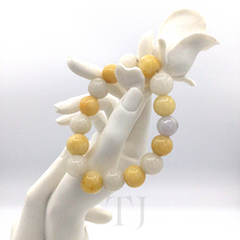 Cargar imagen en el visor de la galería, Lavender and yellow jade beads bracelet