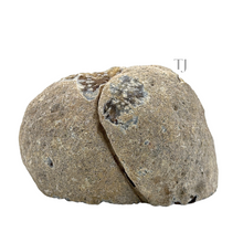 Cargar imagen en el visor de la galería, Natural Agate Geode