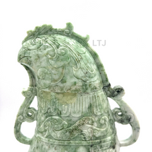 将图片加载到图库查看器,Qing Dynasty phoenix jade urn