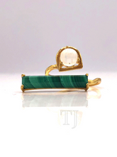 Load image into Gallery viewer, Malachite and moonstone ring