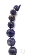 Cargar imagen en el visor de la galería, Lapis Lazuli Necklace (A quality)