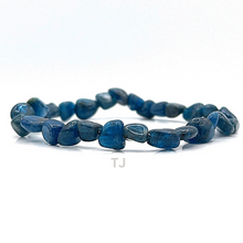 Загрузить изображение в средство просмотра галереи, Apatite Nugget Bracelet