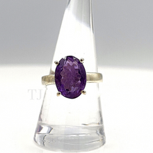 Load image into Gallery viewer, Amethyst Oval faceted ring in sterling silver